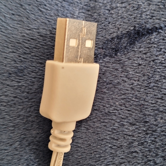 NEON Love sign with USB - Picture 3 of 4